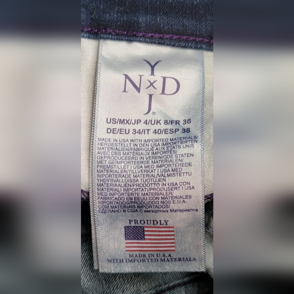NYDJ Skinny Staight Leg Jean's Women's 4 Dark Wash Strech Denim Low-Mid Rise - Picture 13 of 15